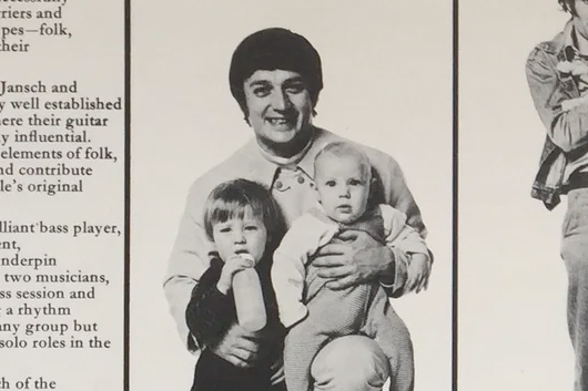 ボウイやエルトンらの作品にも参加した元ペンタングルのドラマー、テリー・コックス死去