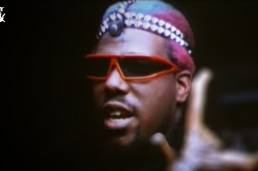 ヒップホップ界のパイオニアのひとり、アフリカ・バンバータ死去