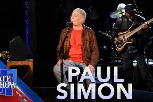 ポール・サイモン、TV番組で1973年『There Goes Rhymin’ Simon』より「Something So Right」を披露
