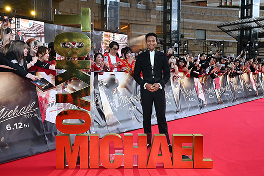 日本国内の伝記映画史上No.1の大ヒット・スタート!──映画『Michael/マイケル』