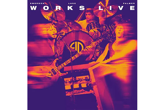 カール・パーマー、ライヴ名盤『Works Live』再発に合わせ、凍死寸前の目に遭ったEL&P初期の傑作MV撮影を振り返る