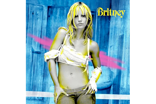 ブリトニー・スピアーズ『Britney』25周年記念盤11月発売。未完成のままお蔵入りさせていたジャスティン・ティンバーレイクとの共作「She’ll Never Be Me」を先行公開