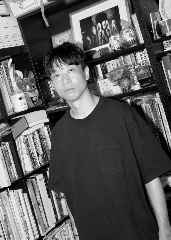 オアシス、デビュー30周年記念展覧会 『リヴ・フォーエヴァー