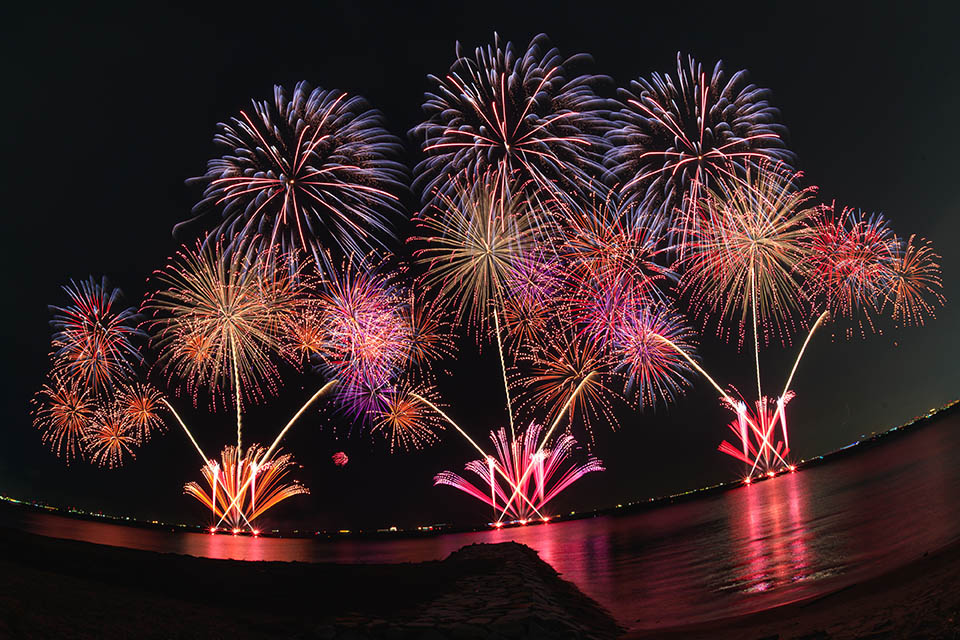 BONJOVI　Fireworks　花火　ピンズ　ボン・ジョヴィ　ボンジョビ 数量限定オフィシャルグッズ 第2弾ビジュアル解禁！ – BON JOVI