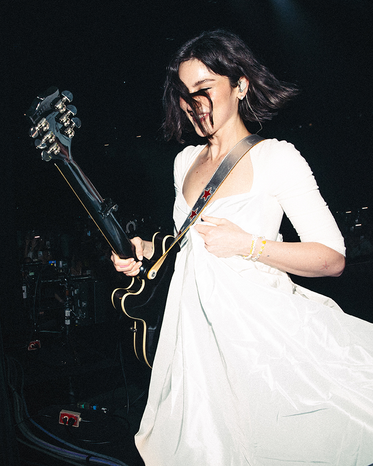 グレイシー・エイブラムス、即完売を記録した初来日公演レポートが到着