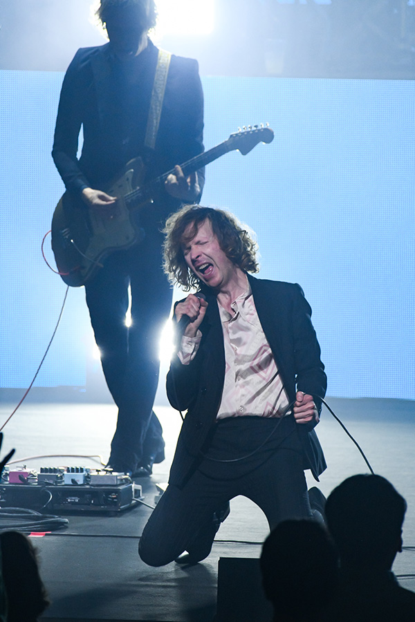 BECK東京公演ライブレポートと写真が到着、ライブ配信アーカイブ配信中
