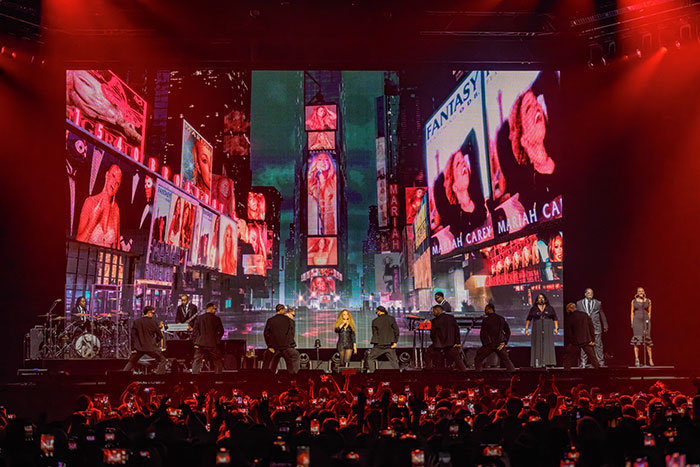 マライア・キャリー、日本公演横浜初日公演レポートと写真が到着