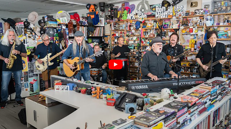 ドゥービー・ブラザーズ、米ラジオ番組『Tiny Desk Concert』で4曲を