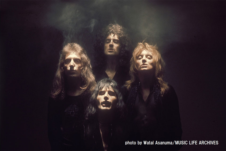 クイーンの代表作『オペラ座の夜』リリース50周年を記念して