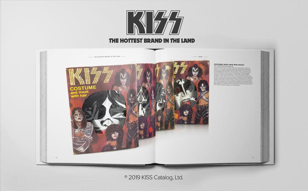 KISSのオフィシャル・グッズを記録した写真集が発売 | NEWS