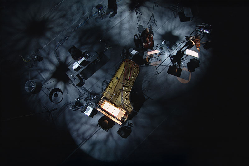 坂本⿓⼀ 、渾身の『Trio Tour 2012』の映像が3月27日（金）より劇場