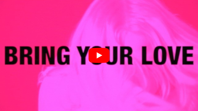 マドンナ再び音楽界の頂点へ！ 最新シングル「Bring Your Love」の