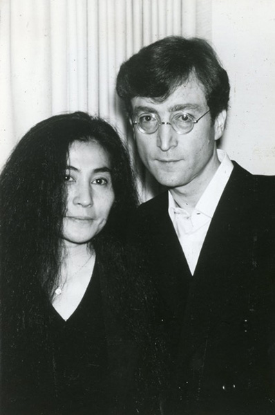 最後に会ったジョン レノンは 作務衣を着て器用に箸を使い鰻重を美味しそうに食べていました ジョン レノン80 星加ルミ子80 レポート News Music Life Club